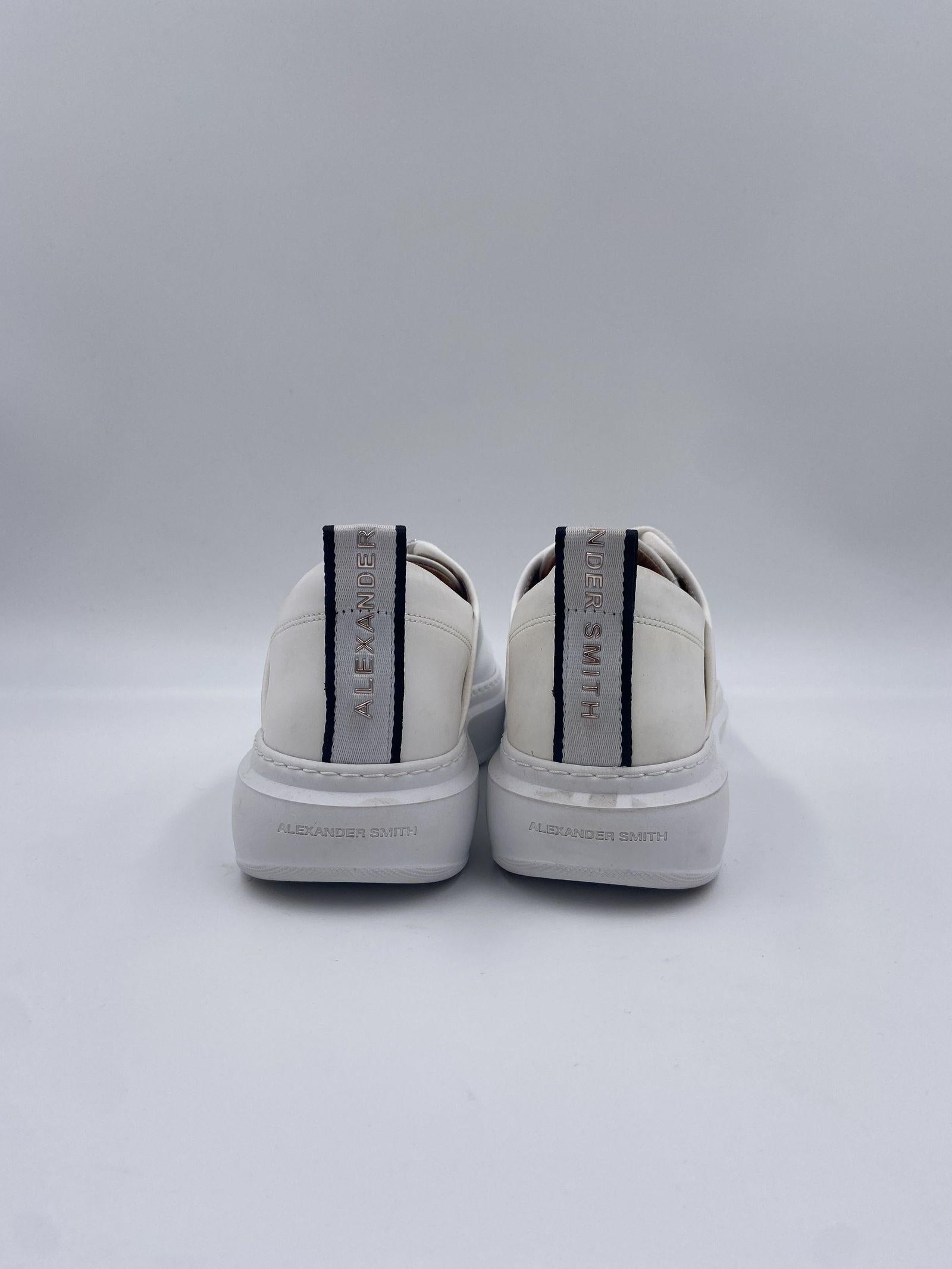 Wembley Woman White Iride Azure ASAZWYW 0591 ALEXANDER SMITH