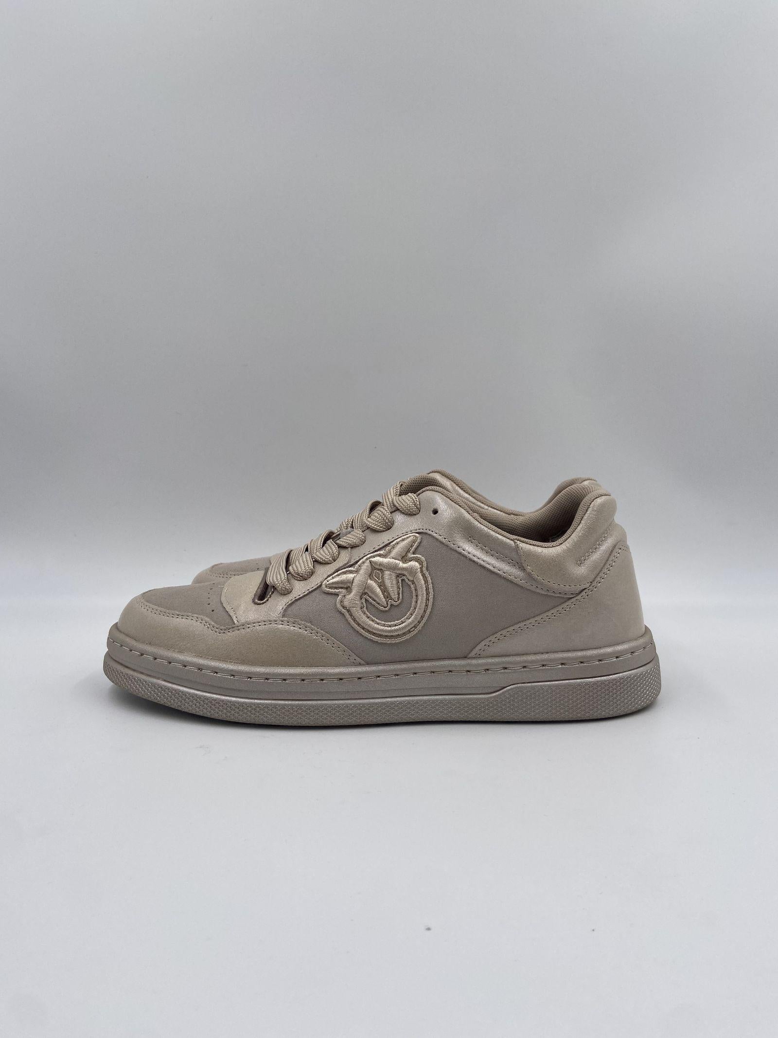 Sneakers in pelle con logo a contrasto SS0049P038 066 PINKO