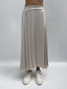 Gonna lunga satinata con elastico in vita