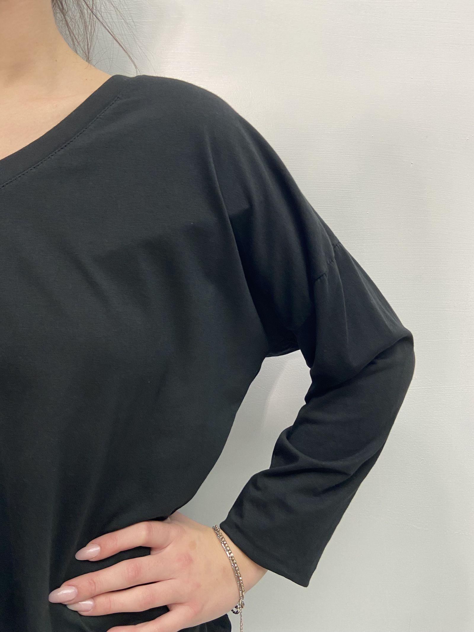 T-shirt scollo a V 2831 NERO OFELIA