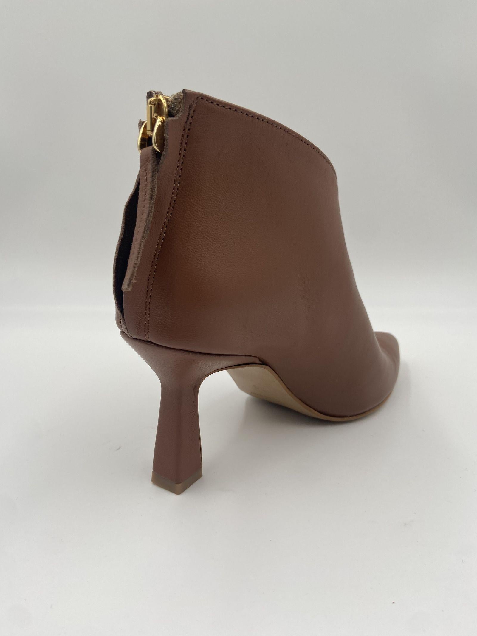 Tronchetto in pelle con cerniera 714 BEIGE CHIARINI