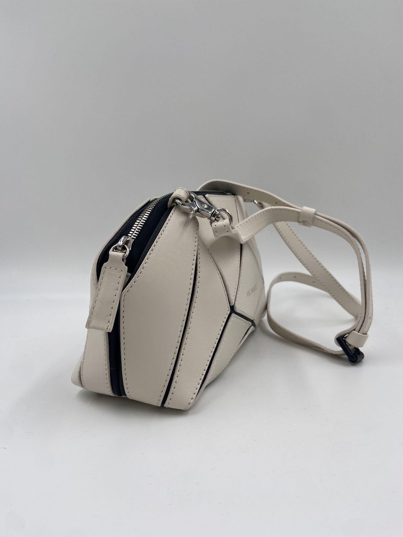 Pochette Cloe patch 1G0544T 111 VIC MATIE'
