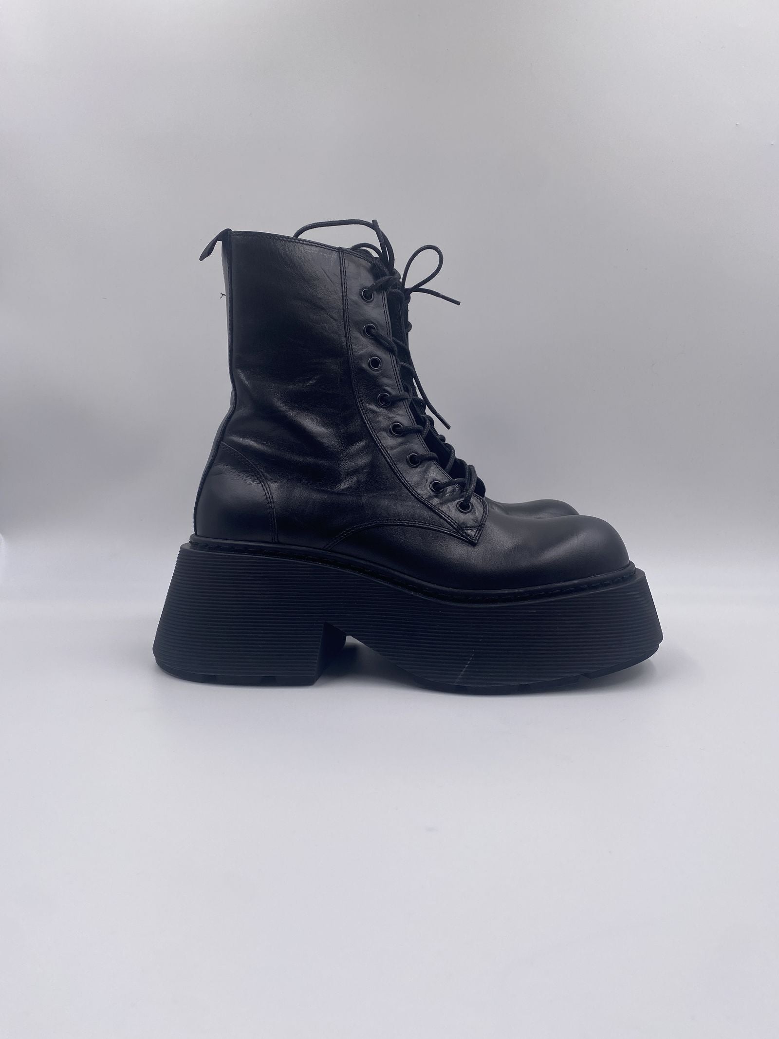 Stripy anfibio nero 1D7700D 101 VIC MATIE' 