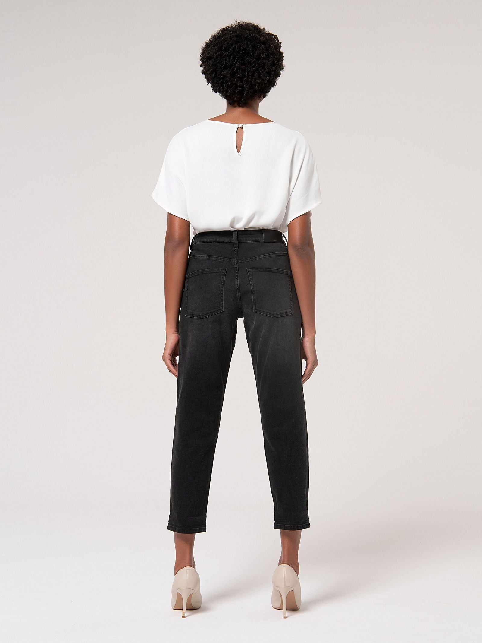 Jeans mom fit in denim con lavaggio scuro FP24WVD005 D45093H21 FRACOMINA 