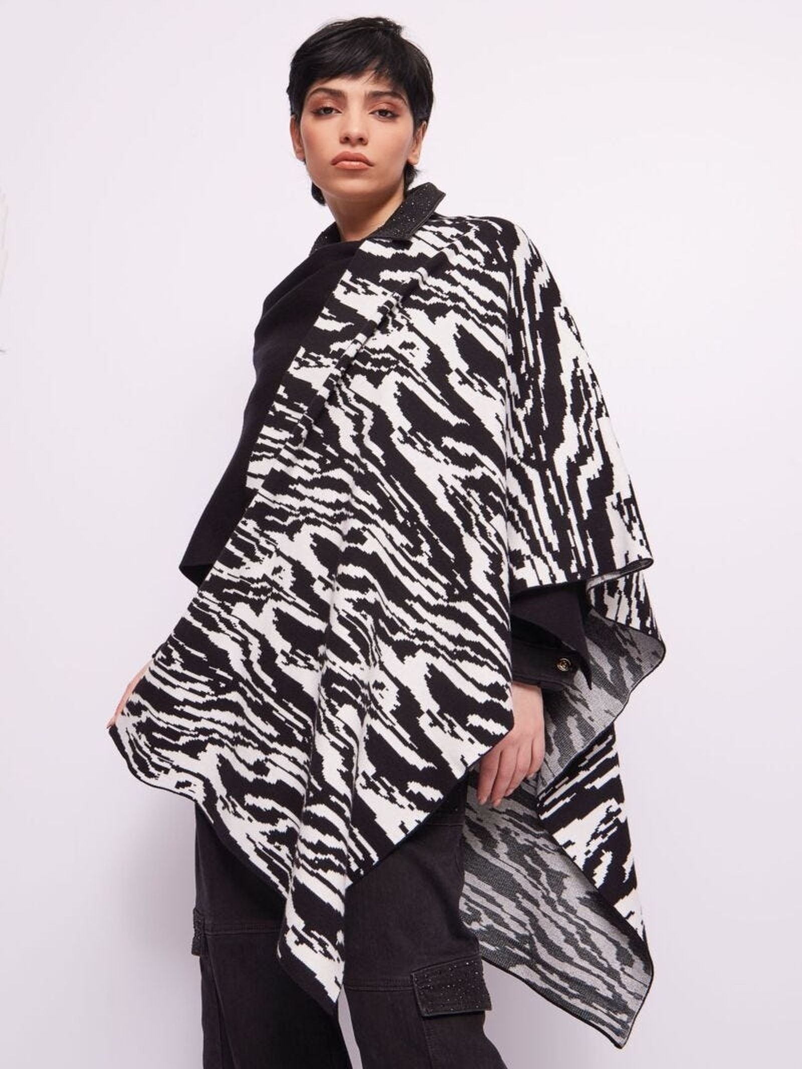 Mantella animalier in maglia 421BD33002 4250350 GAUDI' 