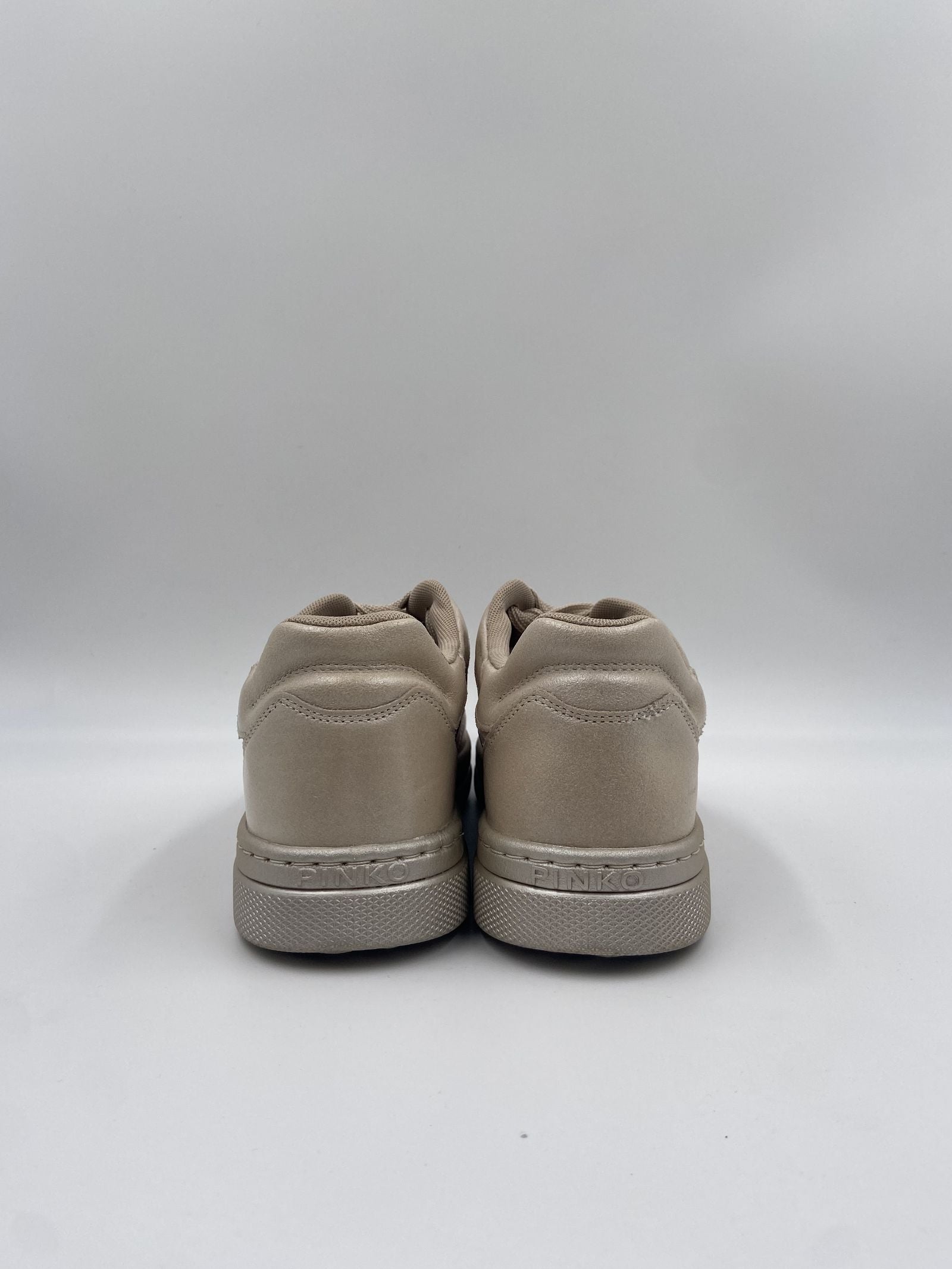 Sneakers in pelle con logo a contrasto SS0049P038 066 PINKO 