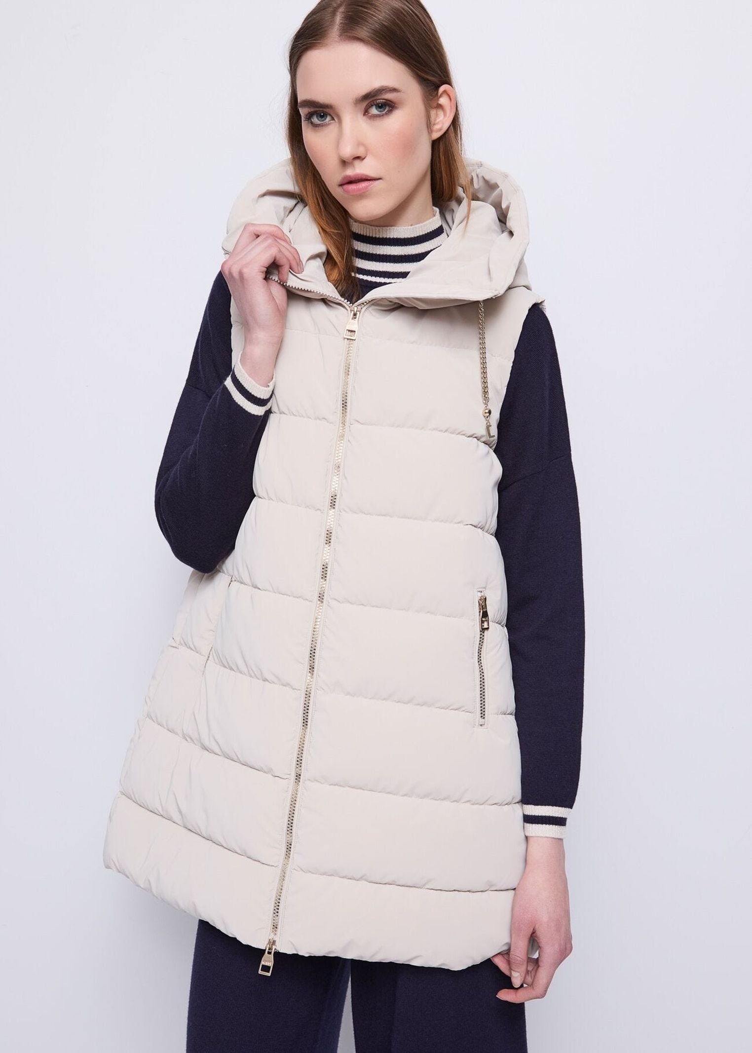 Gilet trapuntato con cappuccio 521BD35008 2212 GAUDI' 