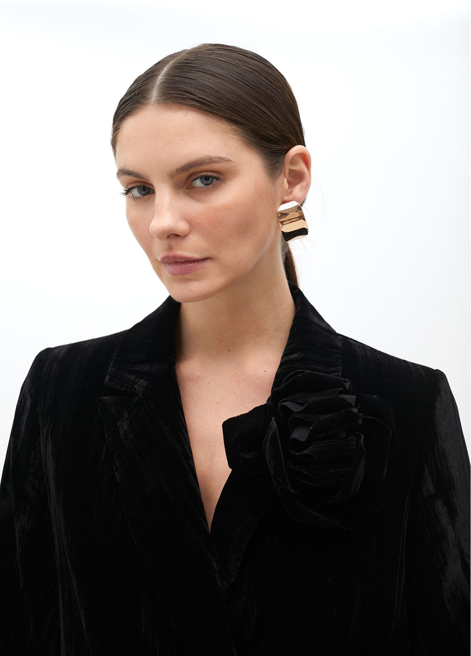 Giacca in velluto con fiore MF2502009 00N MAITE 