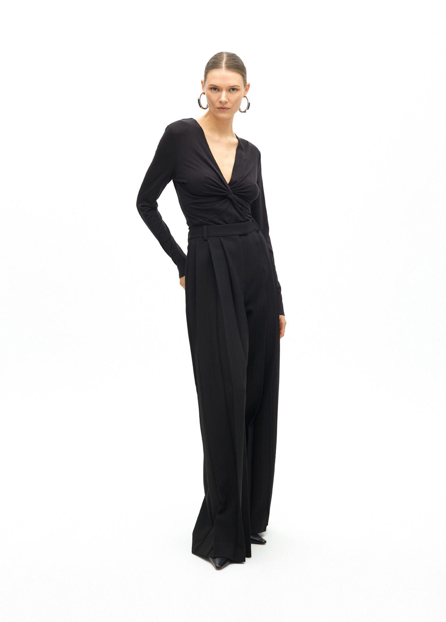 Pantalone con pieghe MF2514006 00N MAITE 