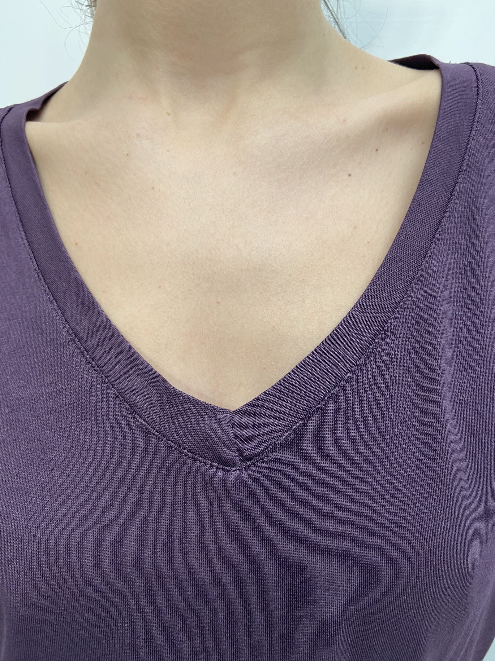 T-shirt scollo a V - Ofelia 2831 VIOLA OFELIA 