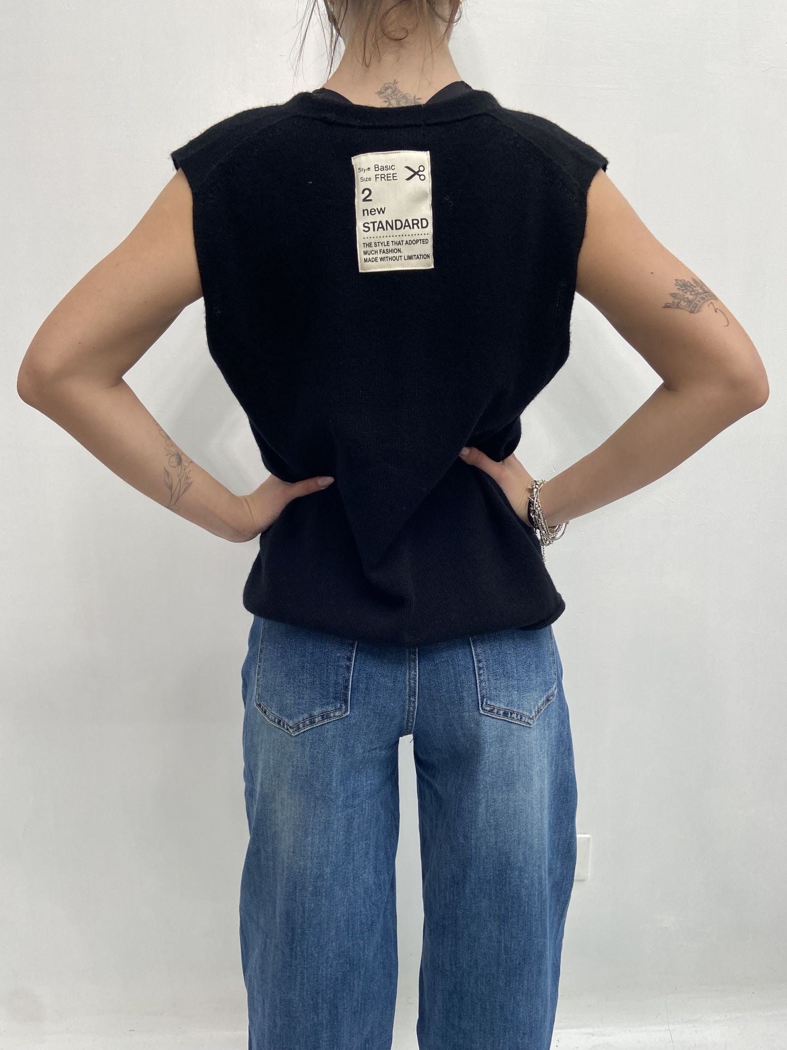 Gilet scollo a V CBGL4734 NERO OFELIA 