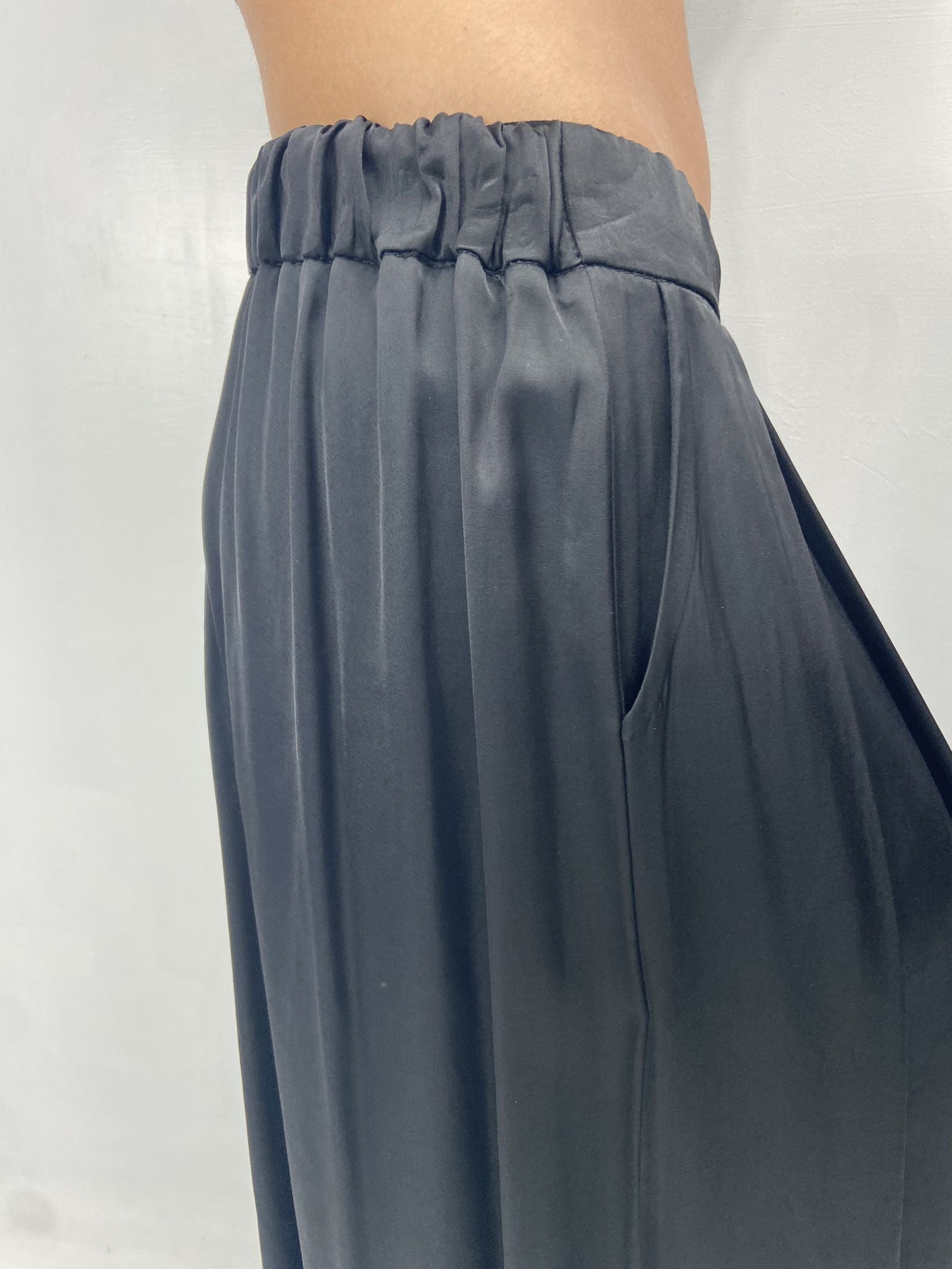 Gonna in raso con pieghe - Ofelia SK1027 NERO OFELIA 