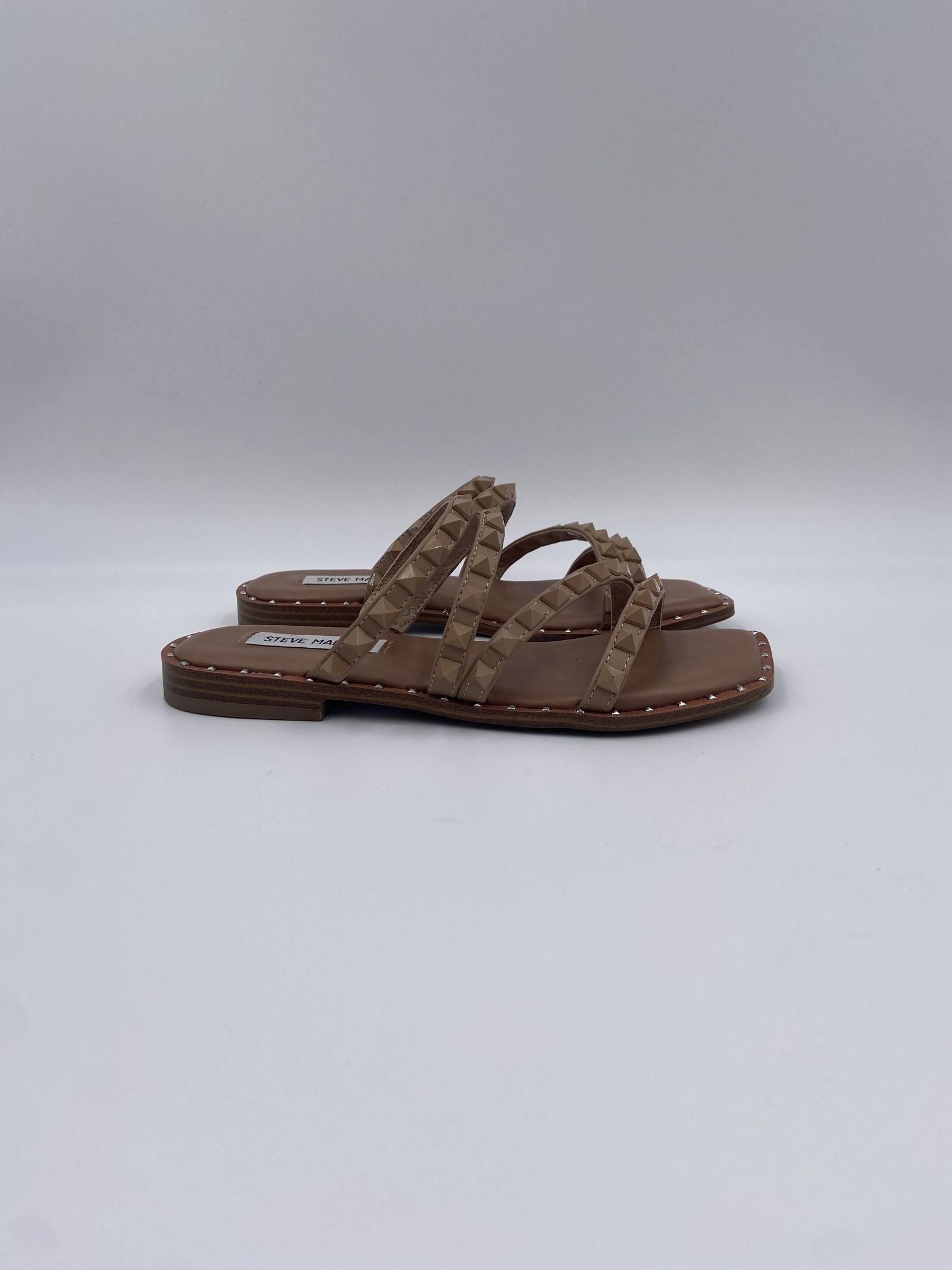 Sandalo Skyler Tantan con borchie SMSSKYLER-TANTAN BEIGE STEVE MADDEN 