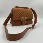 Borsa a tracolla motivo chevron scamosciato 100066-A0F6 L58Q PINKO 