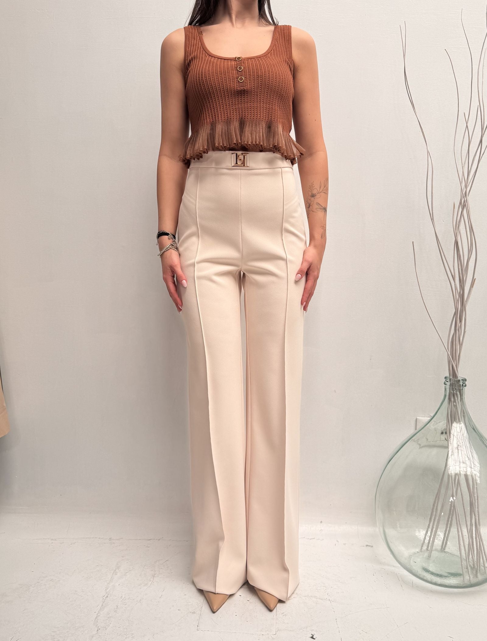 Pantalone con placca oro logata - Elisabetta Franchi PAT1541E2 193 ELISABETTA FRANCHI 