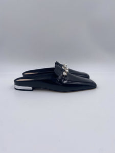Sabot con perle e borchie