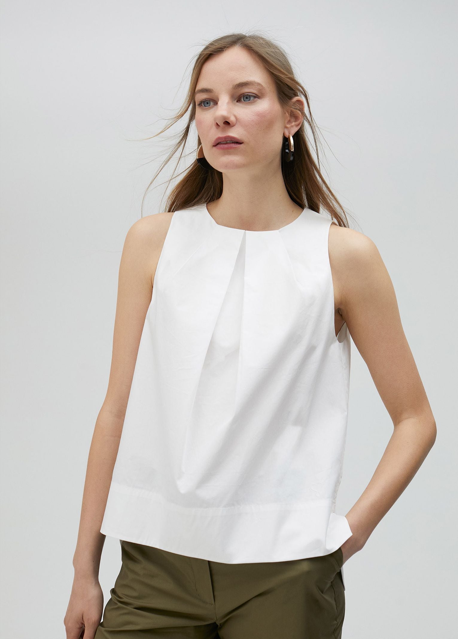 Top in popeline con spalline LS2515007 00B LOLA 