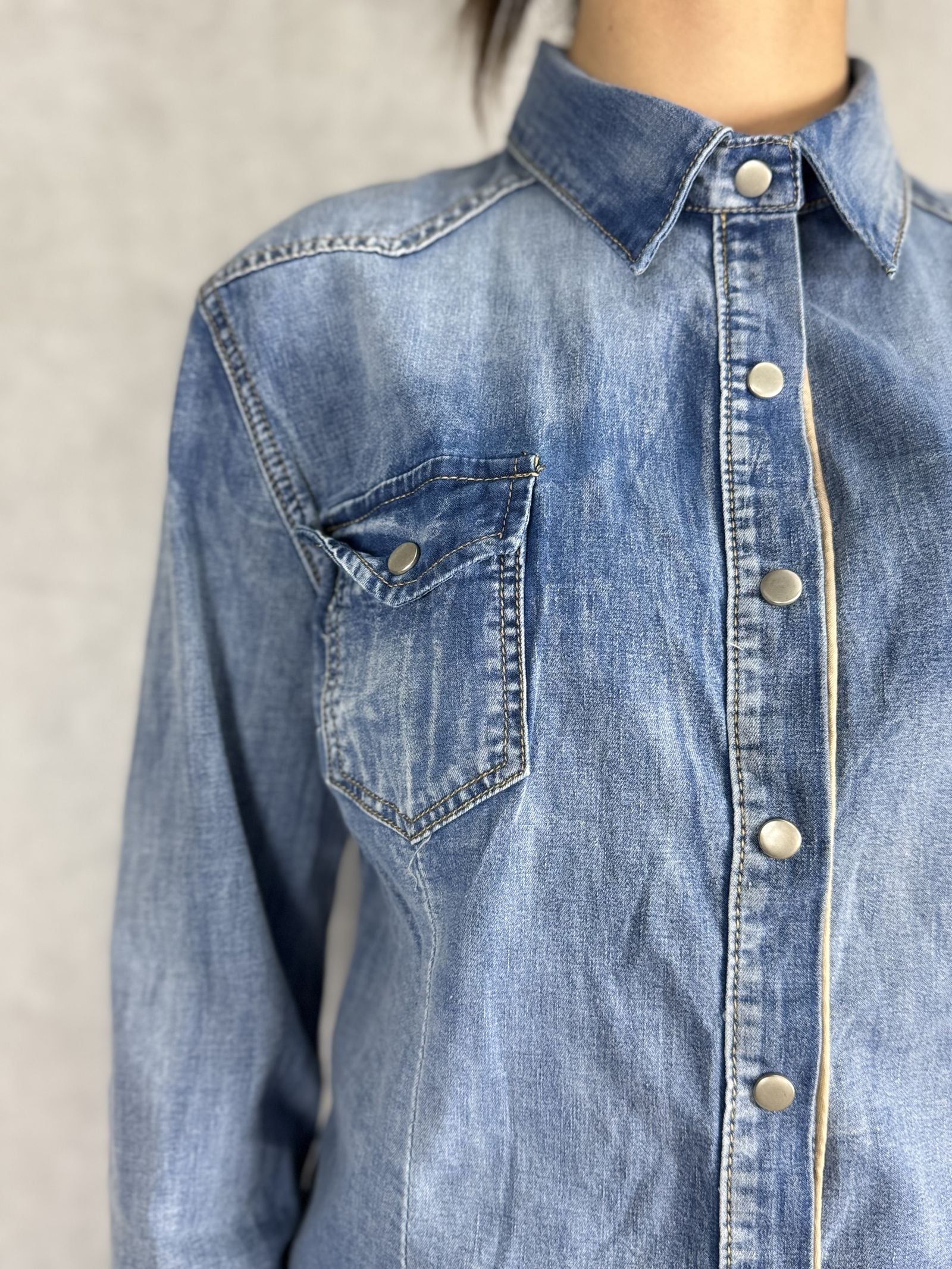 Camicia denim lavaggio chiaro 220102JC710 DENIM OFELIA 
