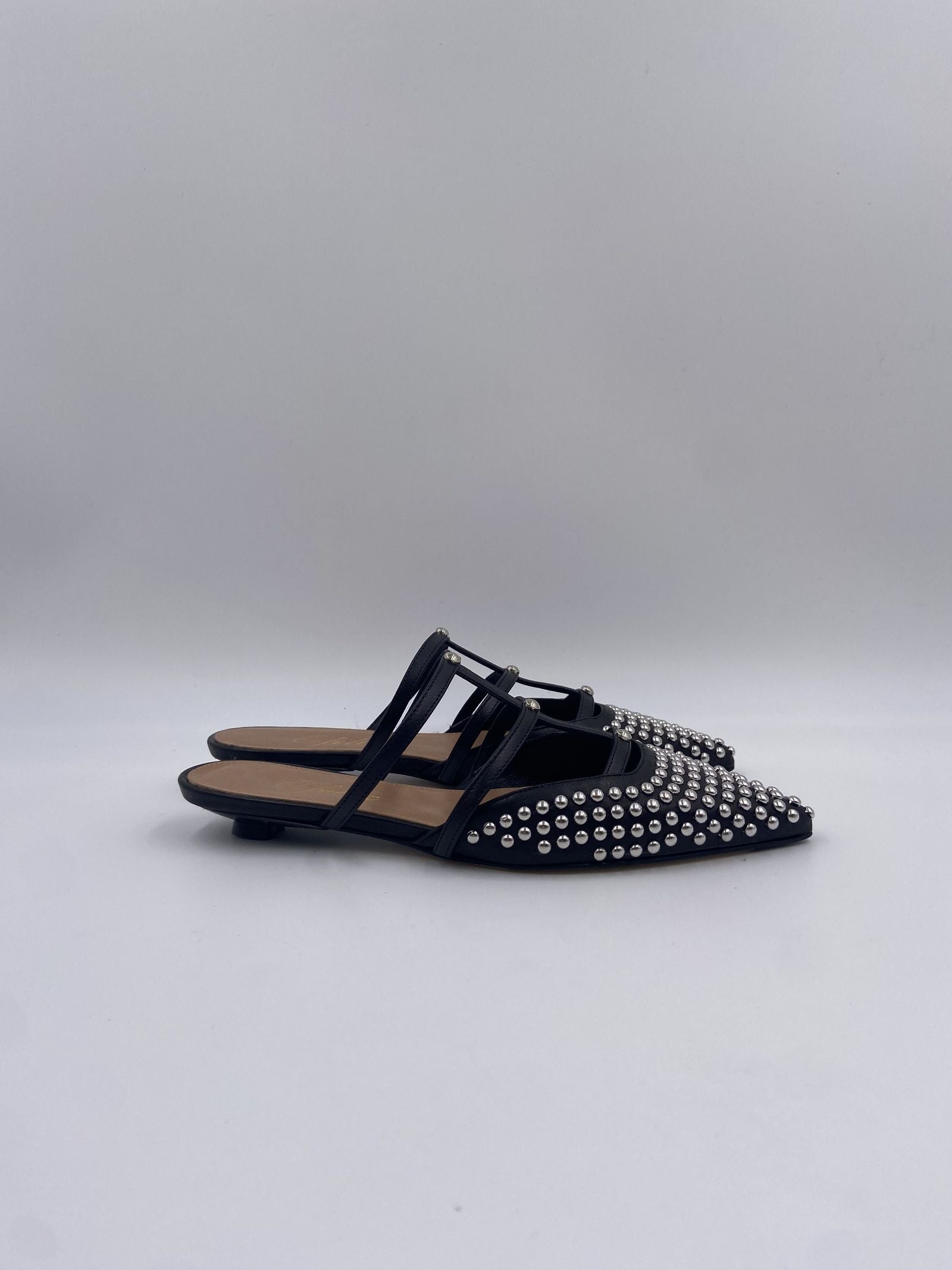 Scarpa bassa aperta con borchie - Ofelia 2569 NERO OFELIA 
