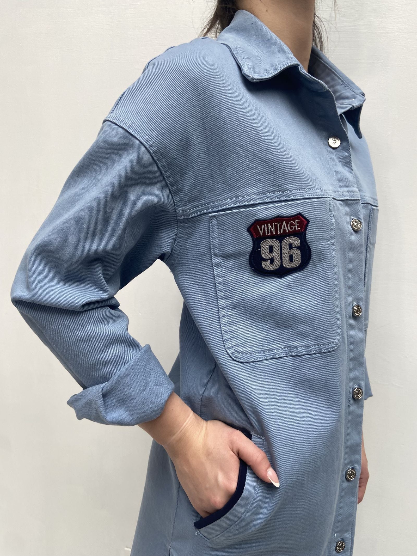 Camicia in denim con patch 525106BIS AZZURRO OFELIA 