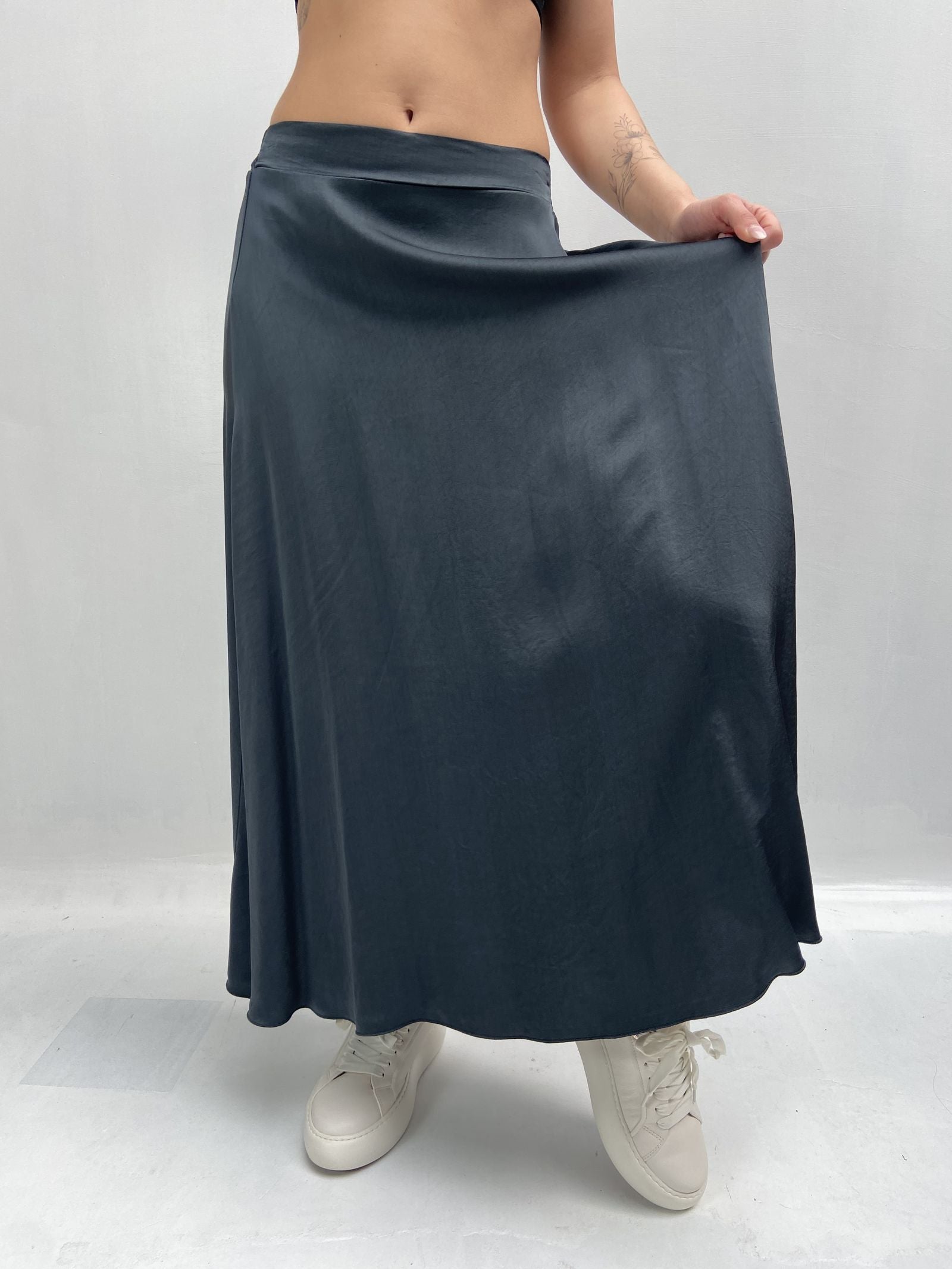 Gonna lunga satinata con elastico in vita 8078 GRIGIO OFELIA 