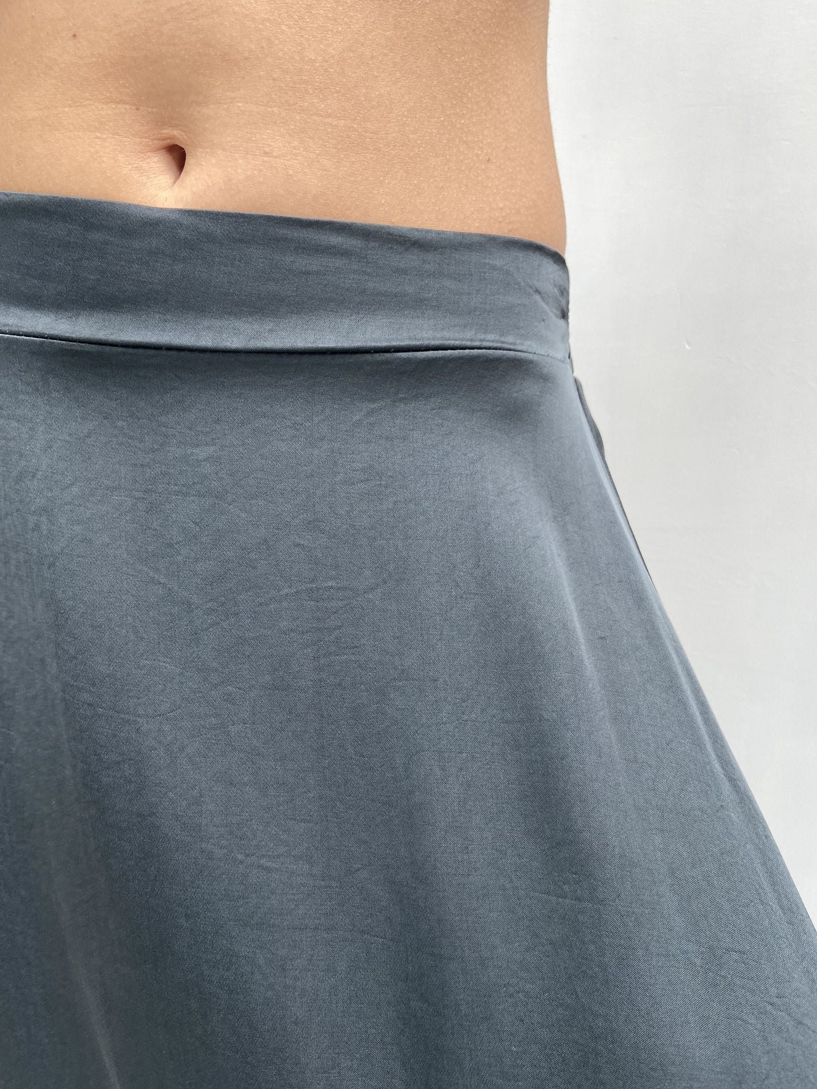 Gonna lunga satinata con elastico in vita 8078 GRIGIO OFELIA 