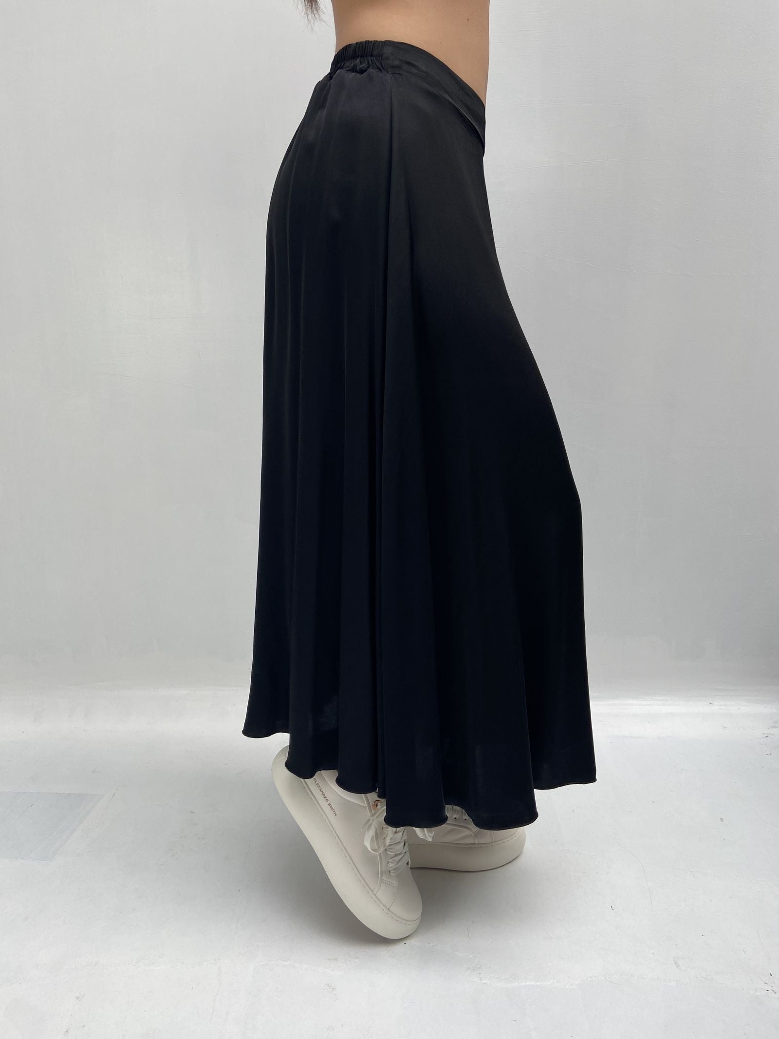 Gonna lunga satinata con elastico in vita 8078 NERO OFELIA 