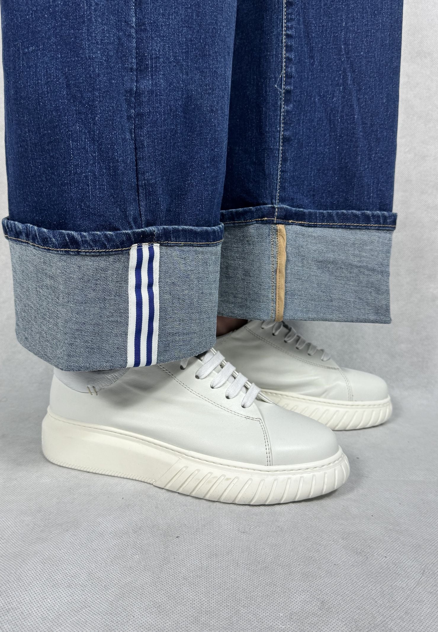 Jeans vita alta e gamba dritta con risvolto 824115JC771 DENIM OFELIA 