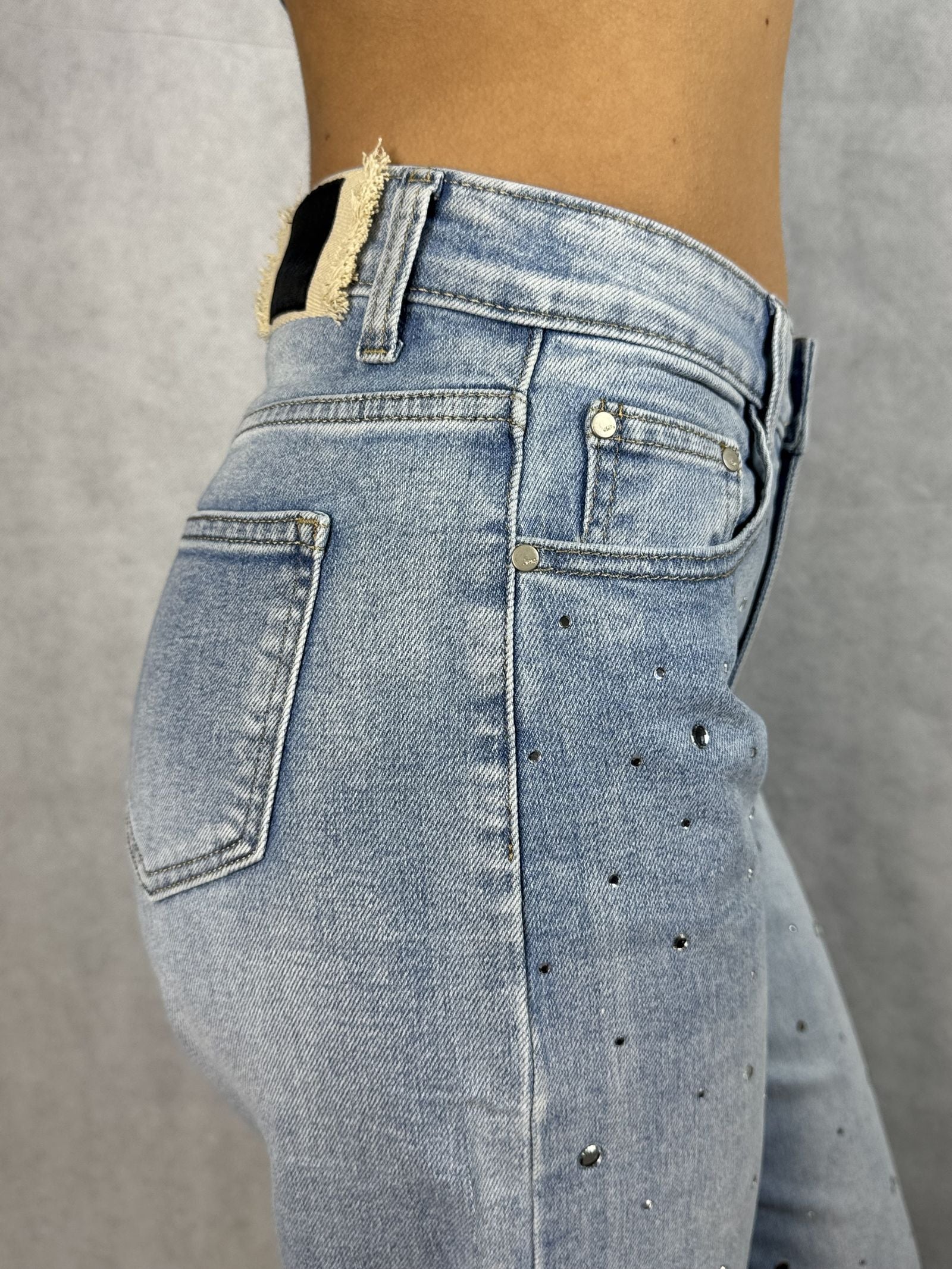 Jeans vita alta e gamba larga con strass JF265 DENIM OFELIA 