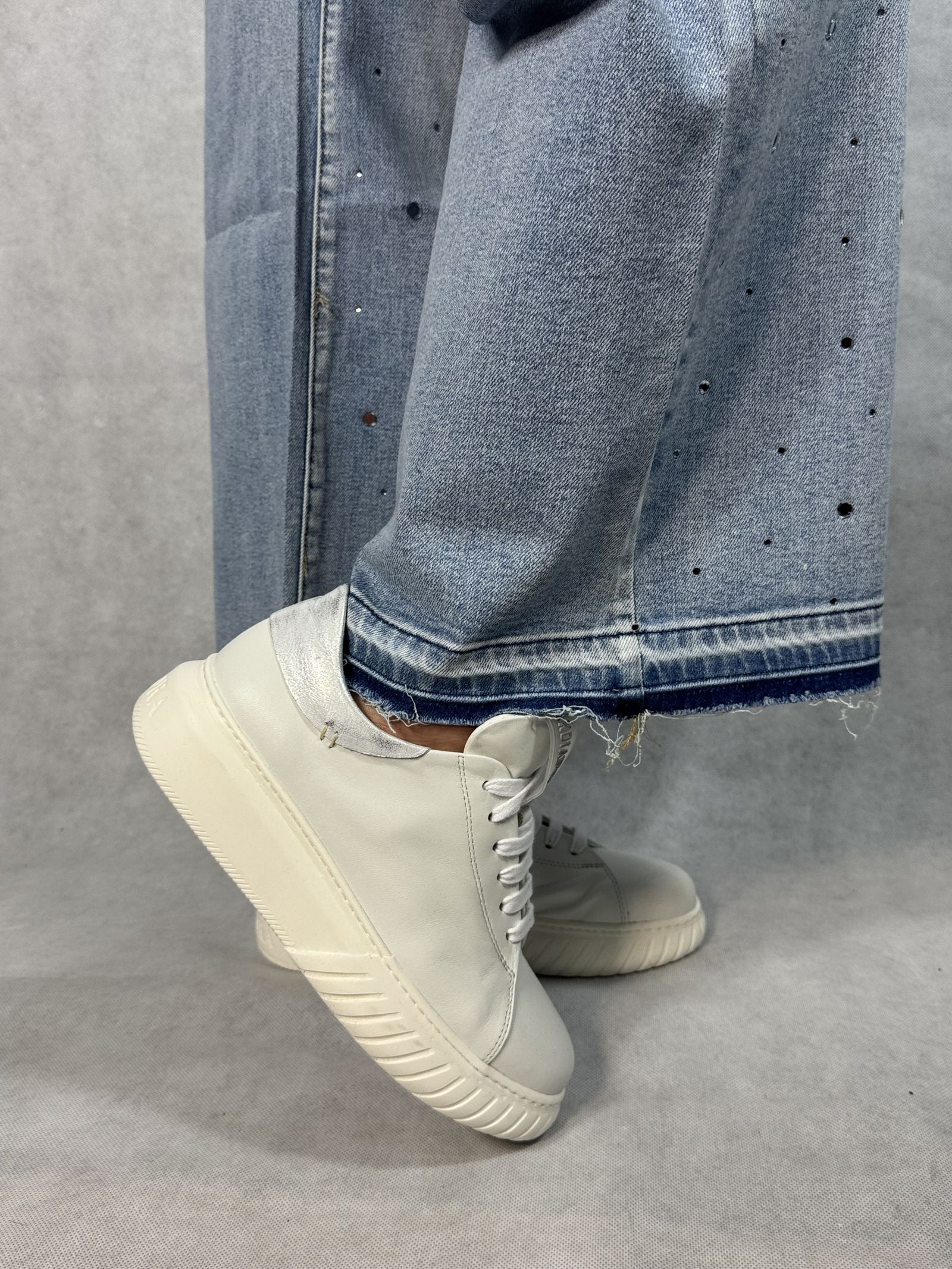 Jeans vita alta e gamba larga con strass JF265 DENIM OFELIA 