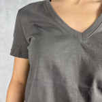 T-shirt basica scollo a V L5560 FUMO OFELIA 