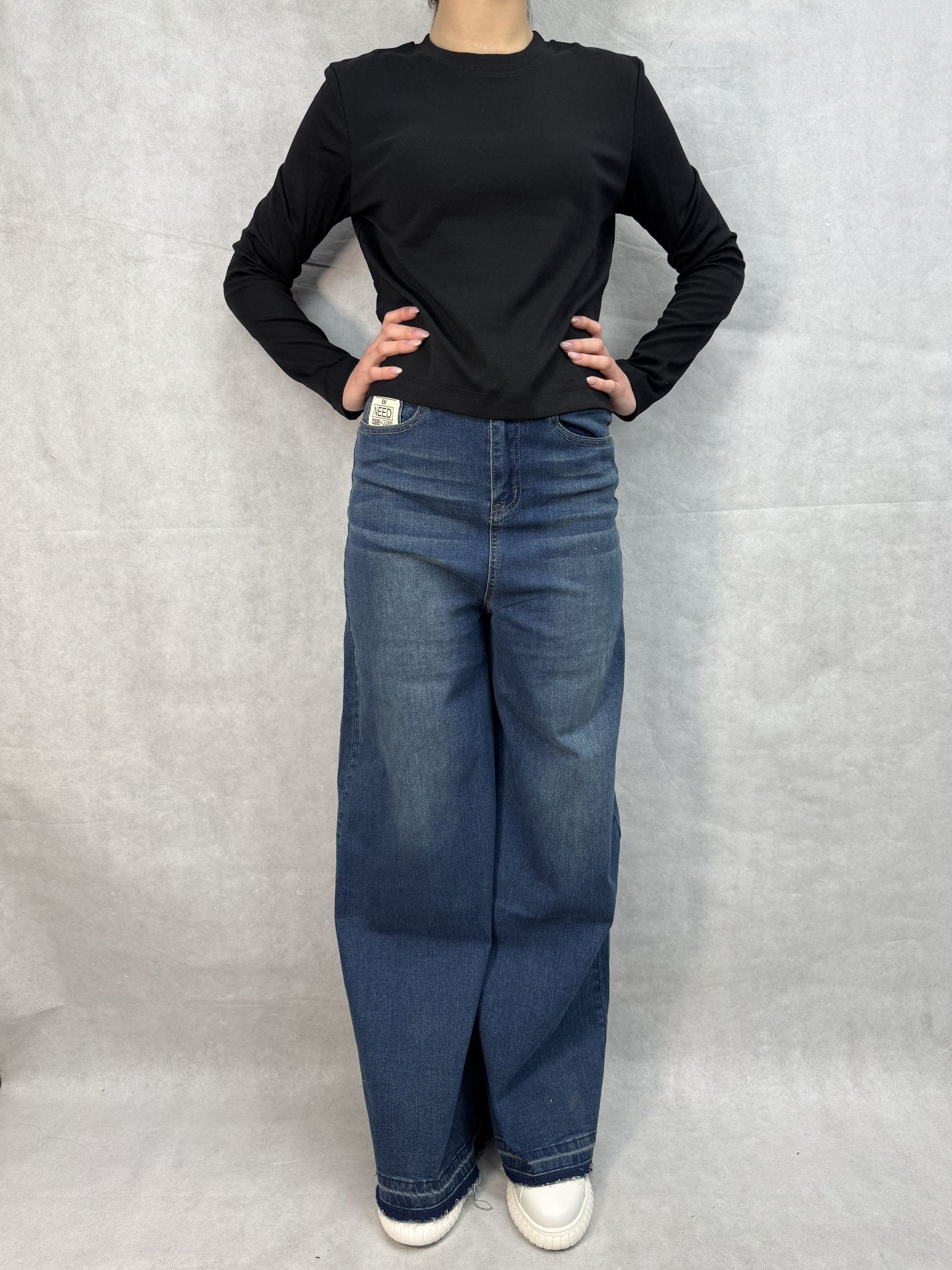 T- shirt regular manica lunga LC240211 NERO OFELIA 