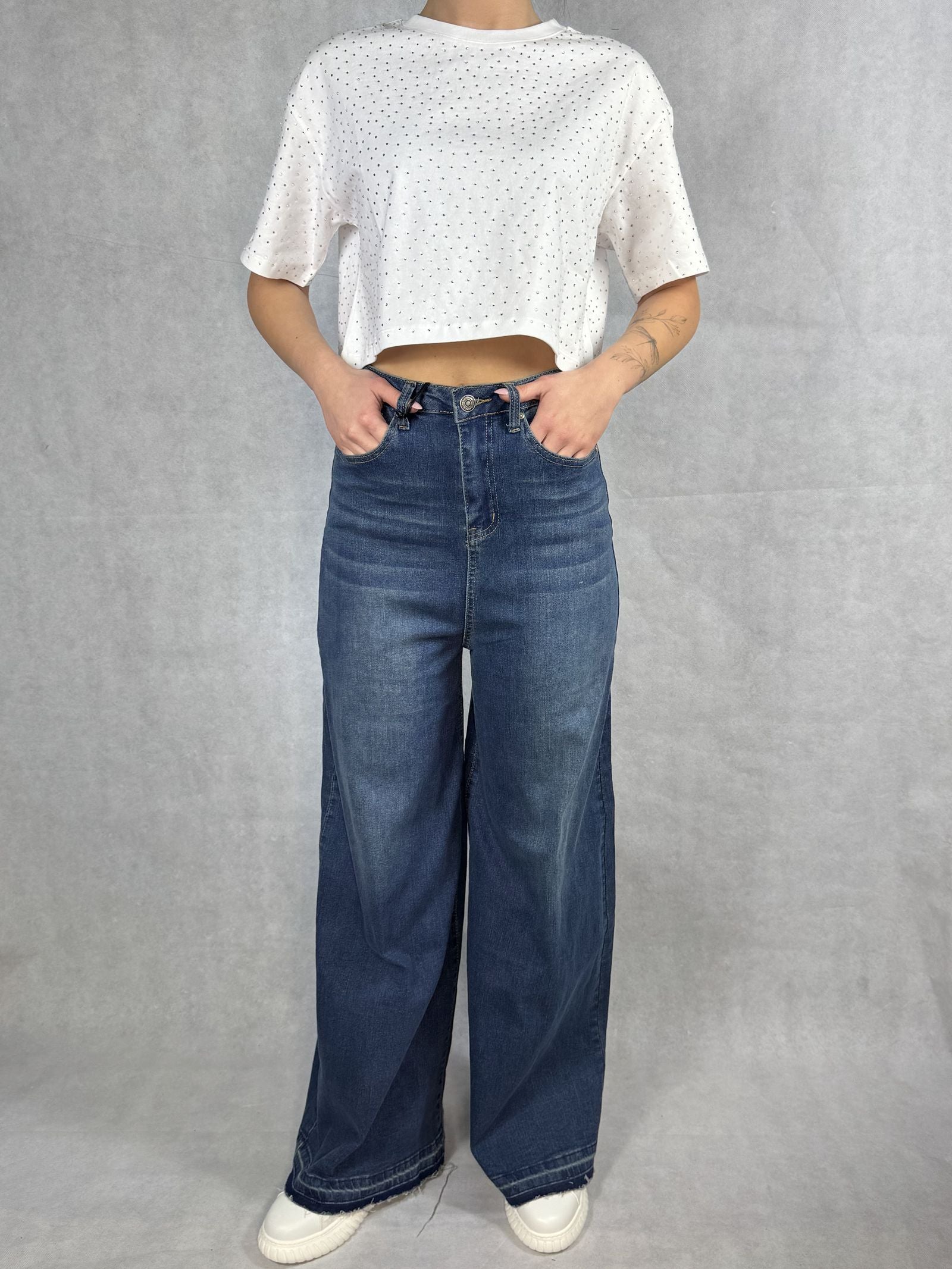 T- shirt corta girocollo con strass LC240341 BIANCO OFELIA 