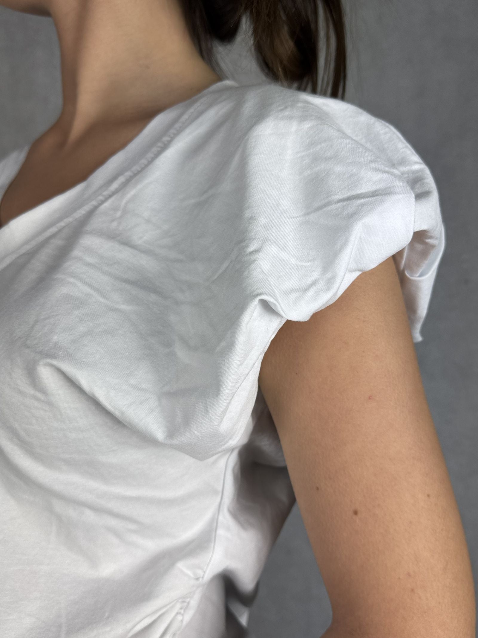 T- shirt scollo a V con manica a sbuffo OY6199 BIANCO OFELIA 
