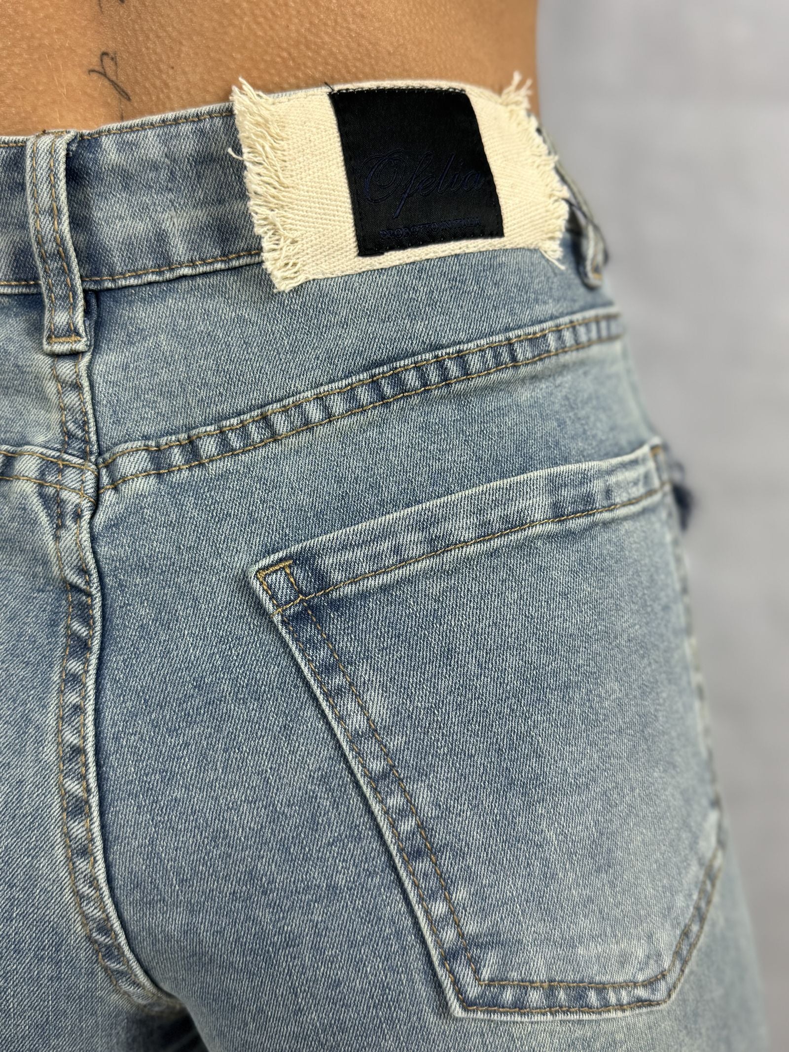 Jeans vita con tascone sulla gamba YW1128 DENIM OFELIA 