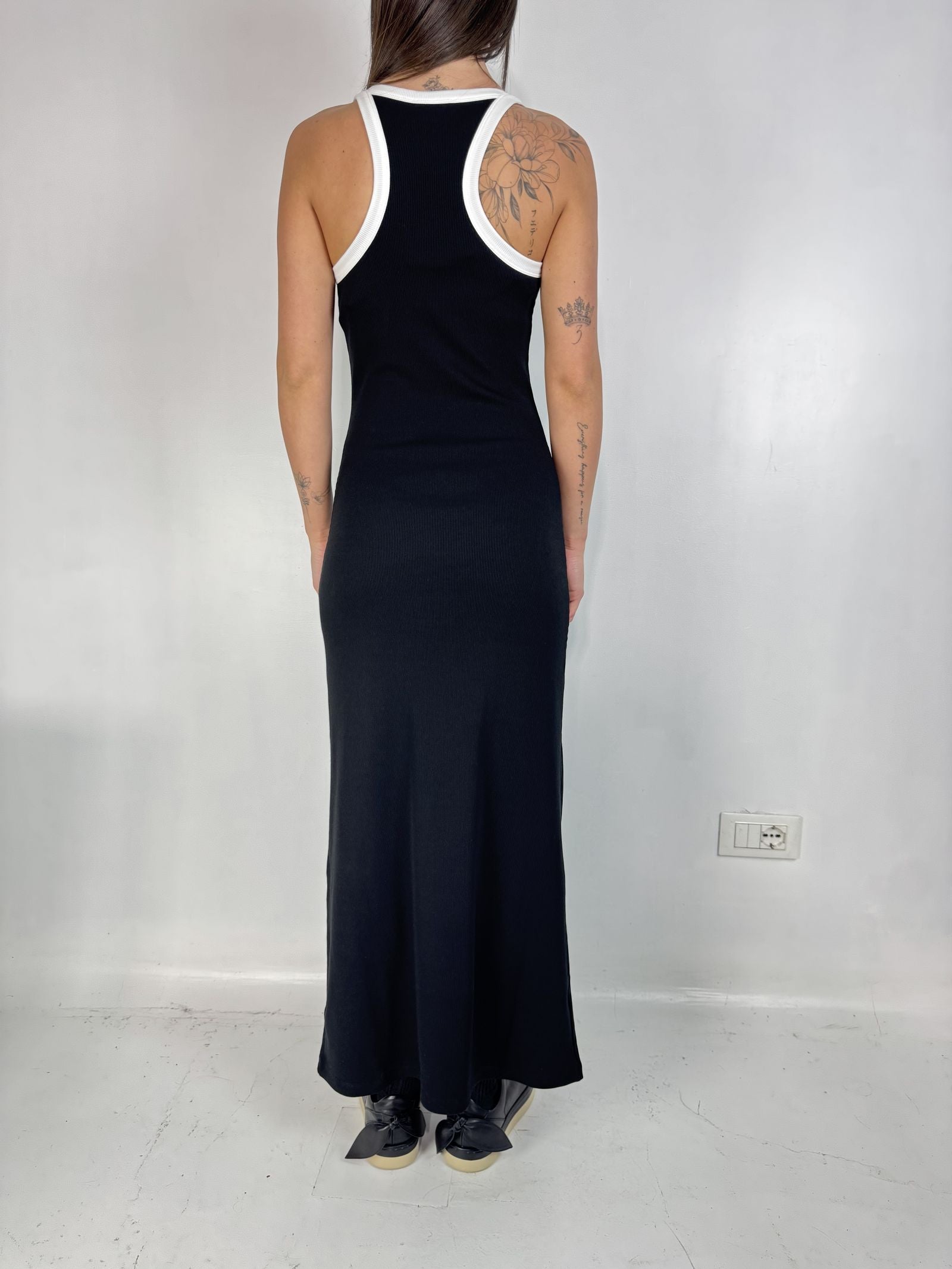 Abito smanicato - Eleh SS260077 NERO ELEH 