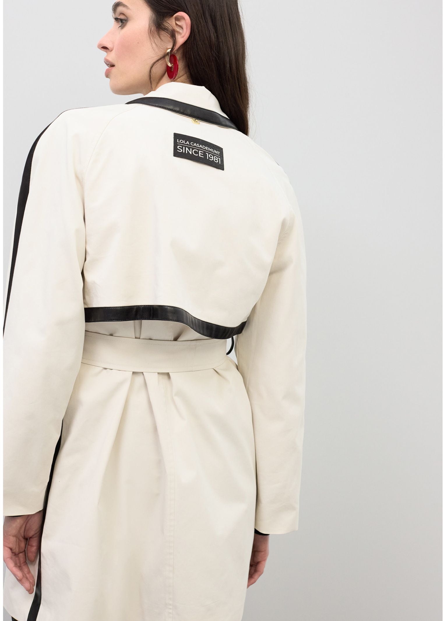 Trench con maniche raglan - LolaCasademunt LS2601003 20N LOLA 