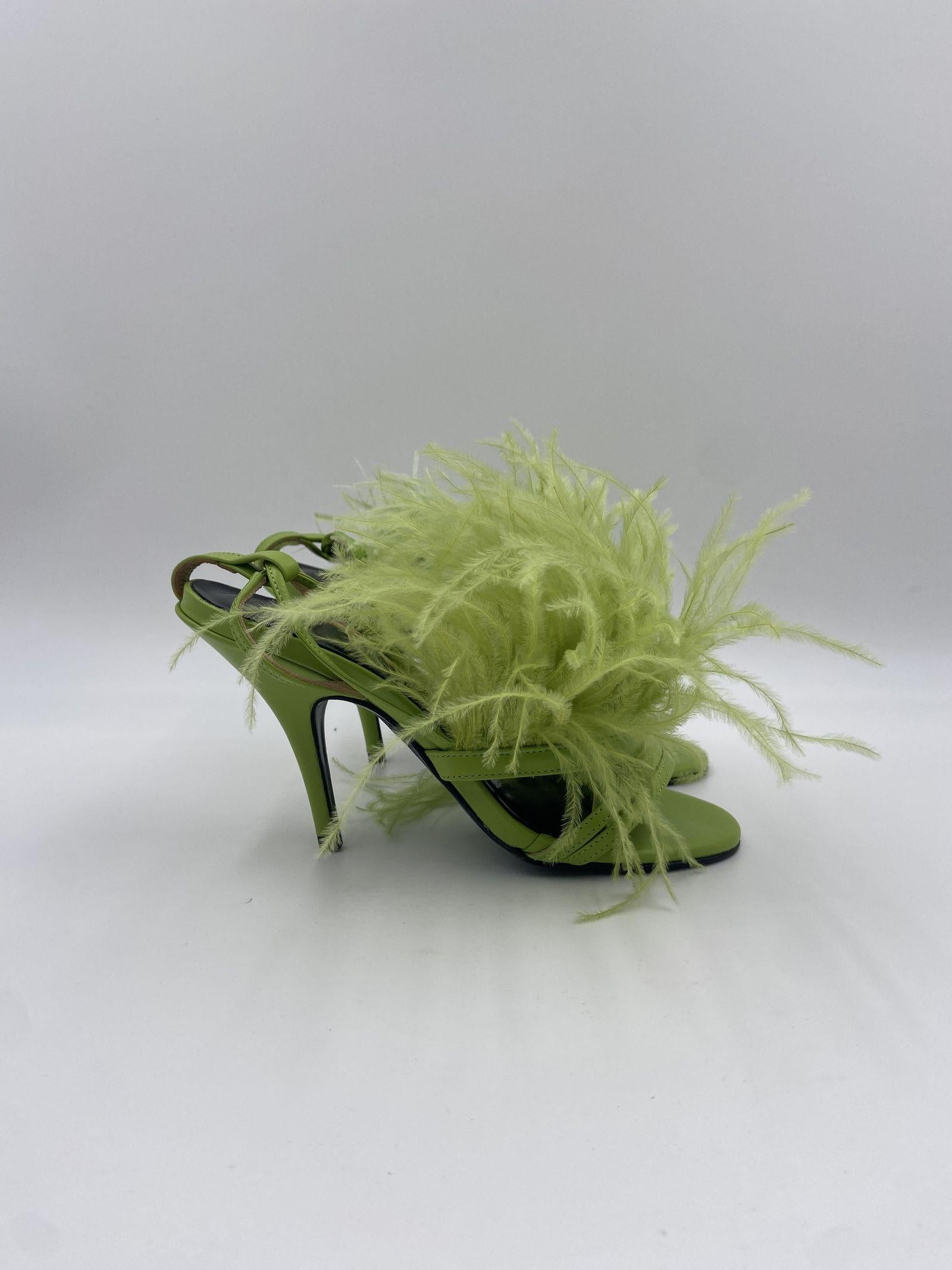 Sandalo con piume 8X0034 L044G532 PATRIZIA PEPE 