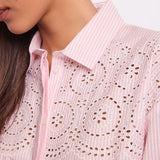 Camicia con ricamo