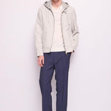 Pantalone con piega stirata