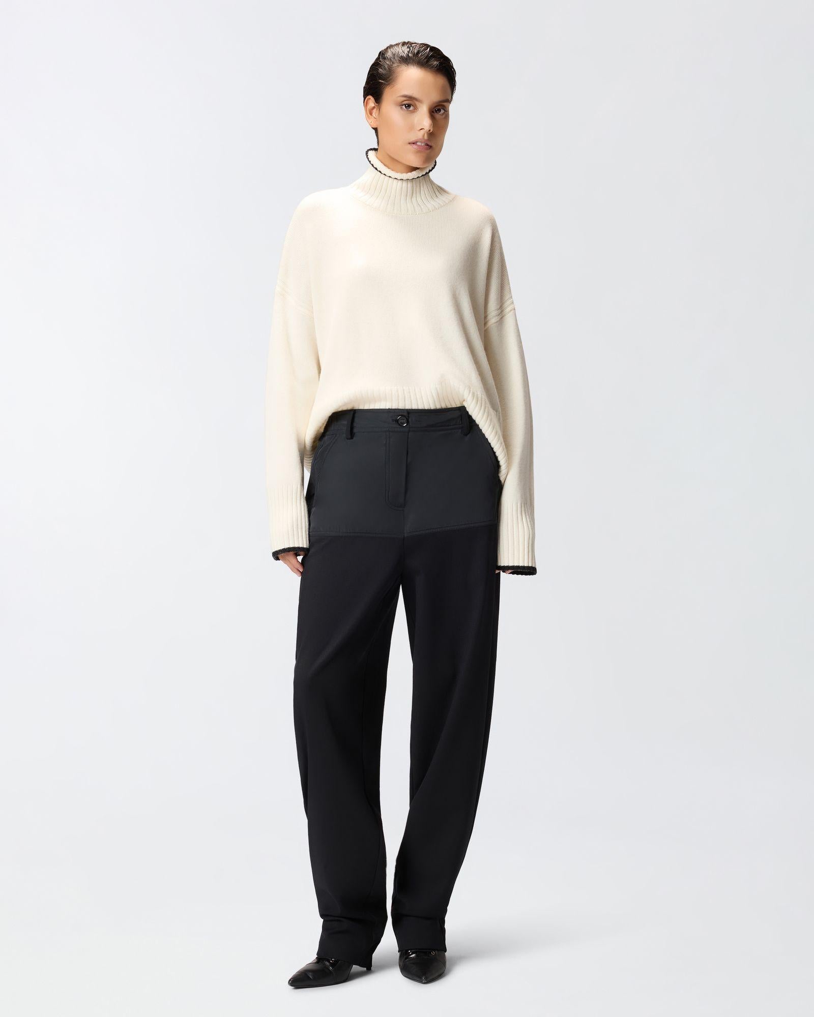 Dolcevita in maglia 105446A2Q9 Z13 PINKO 