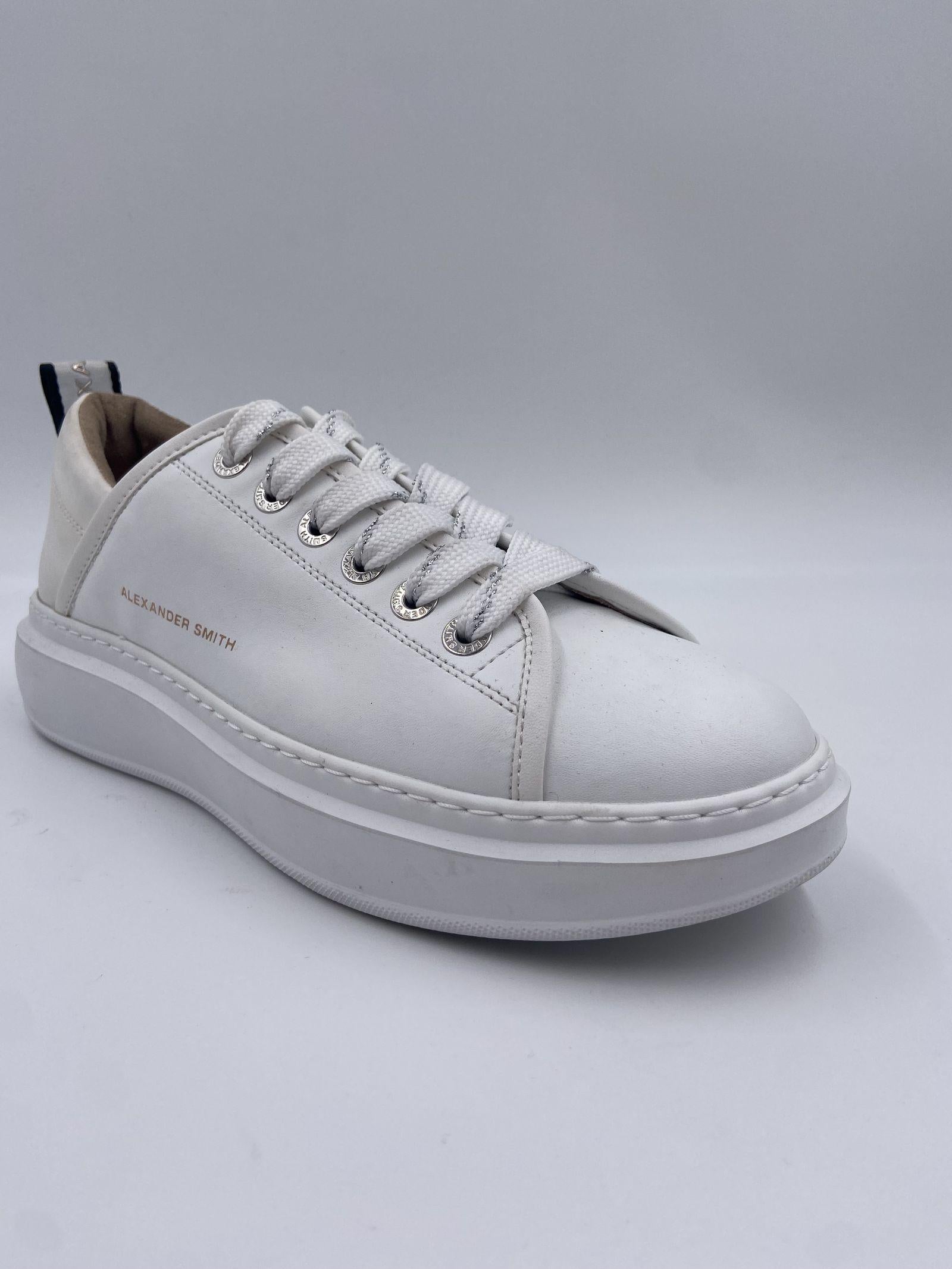 Wembley Woman White Iride Azure ASAZWYW 0591 ALEXANDER SMITH 