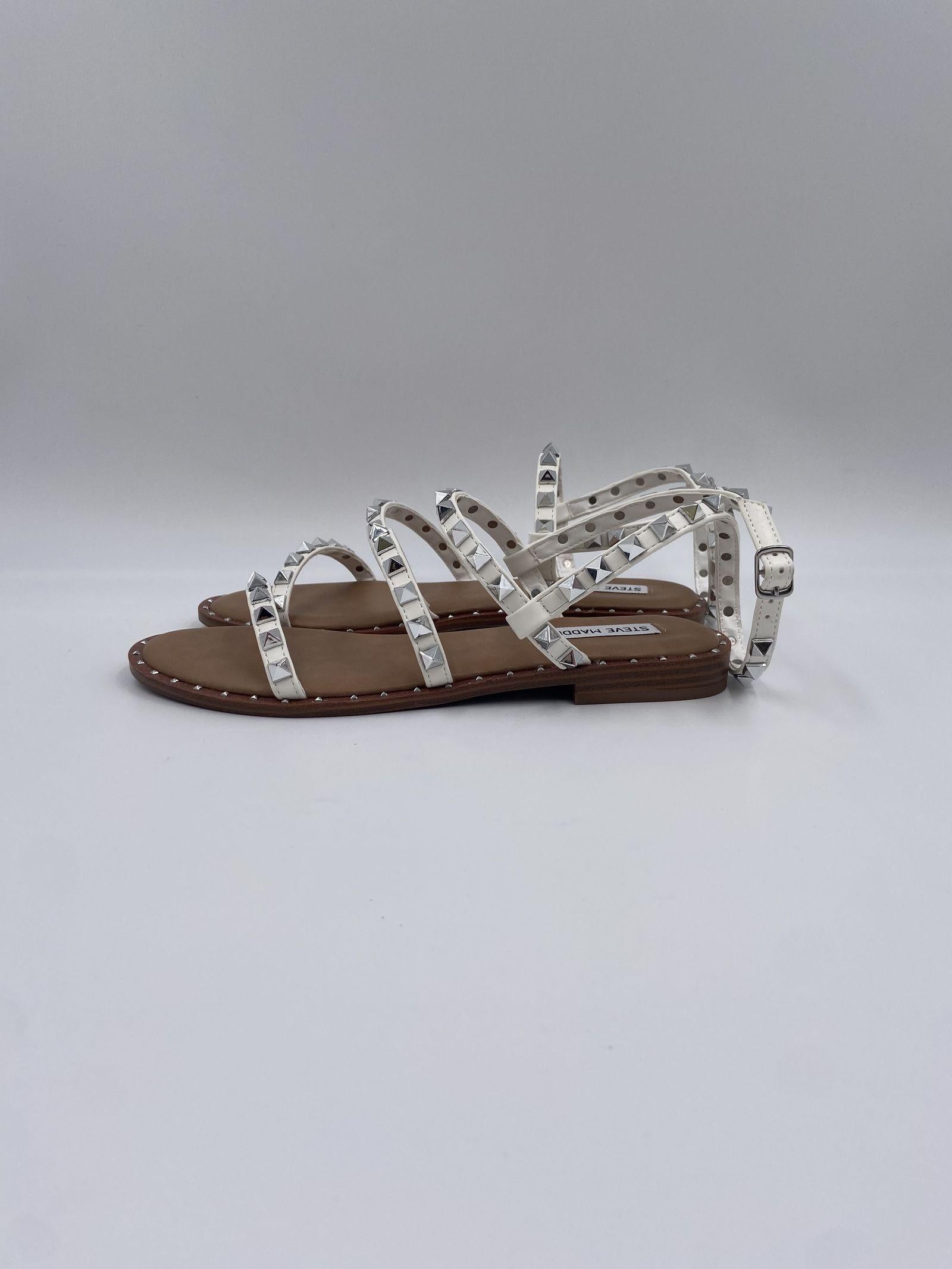 Sandalo Travel con borchie - Steve Madden TRAVEL WHT STEVE MADDEN 