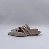 Scarpa bassa aperta con borchie