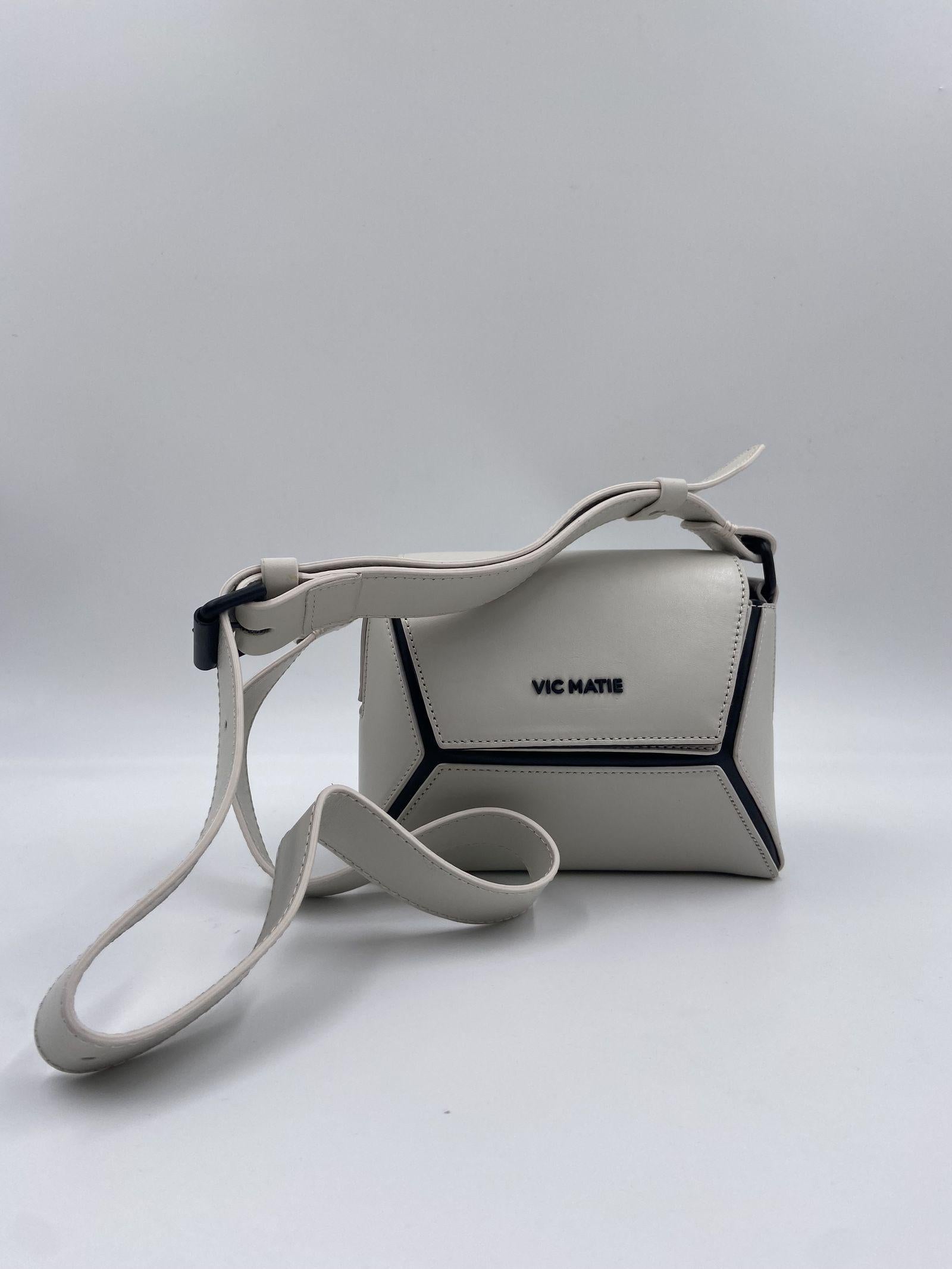 " Sofia " tracollina esagono 3d 1E0750TF 101 VIC MATIE' 