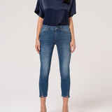 Jeans slim cropped con lavaggio medio