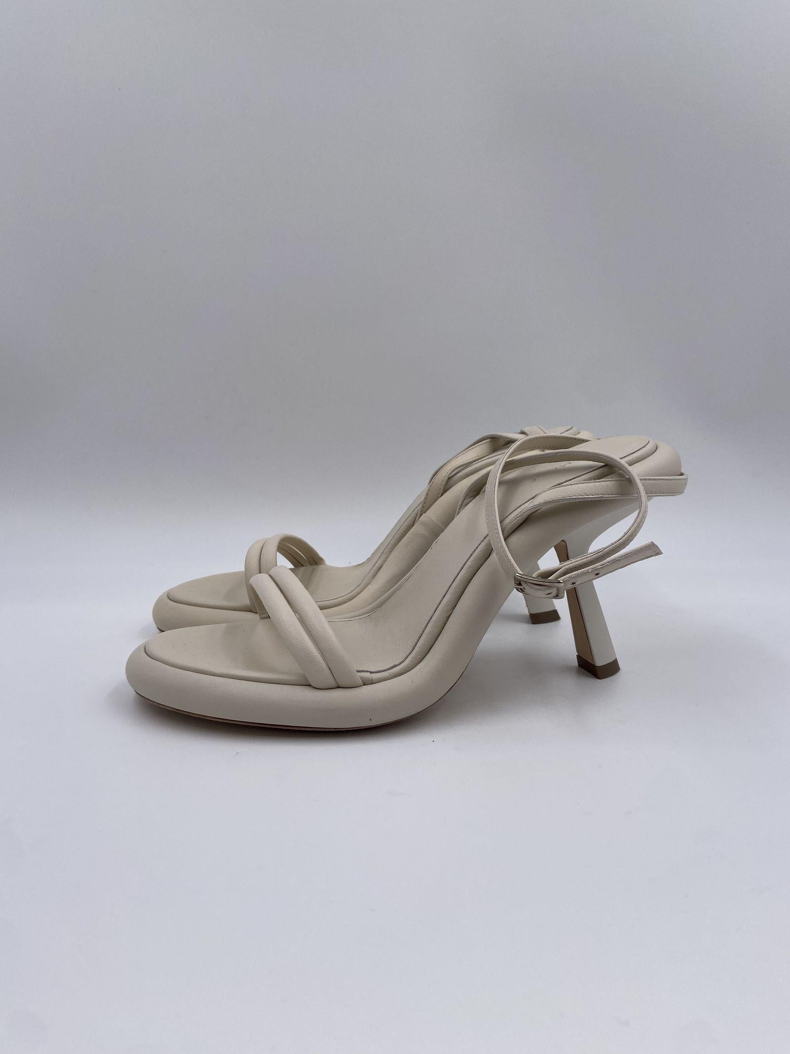 Sandalo colore osso 1C6954D 112 VIC MATIE' 