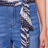 Jeans wide leg con foulard stampato