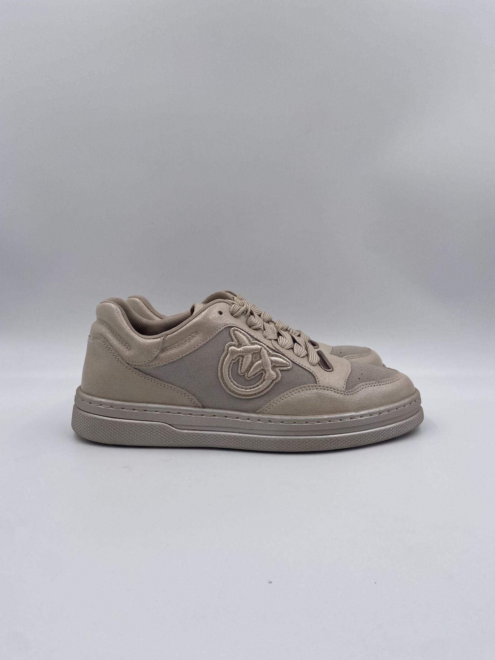 Sneakers in pelle con logo a contrasto SS0049P038 066 PINKO 