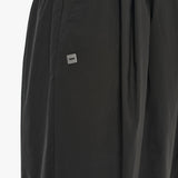 Pantalone con pieghe